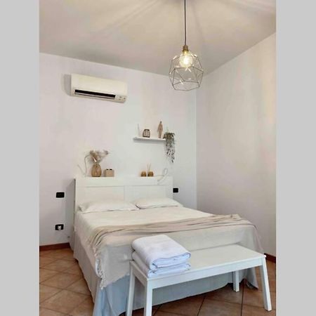 מאנטובה Unconventional Apartment: Centro Storico Con Bici מראה חיצוני תמונה