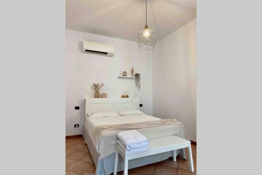 מאנטובה Unconventional Apartment: Centro Storico Con Bici מראה חיצוני תמונה